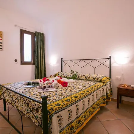 Sleeps 4 Air Con T421650 Budoni